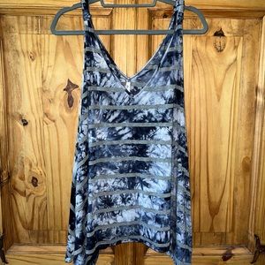 Seven7 navy white gray striped tie dye tank top. SZ. XL. EUC